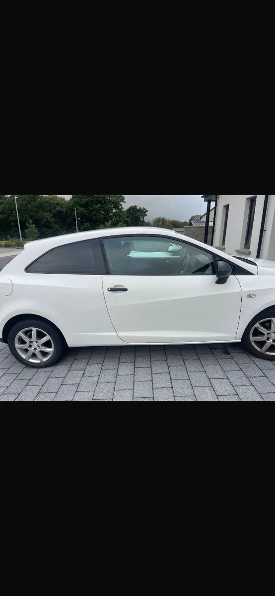 SEAT Ibiza 2009 - Image 2
