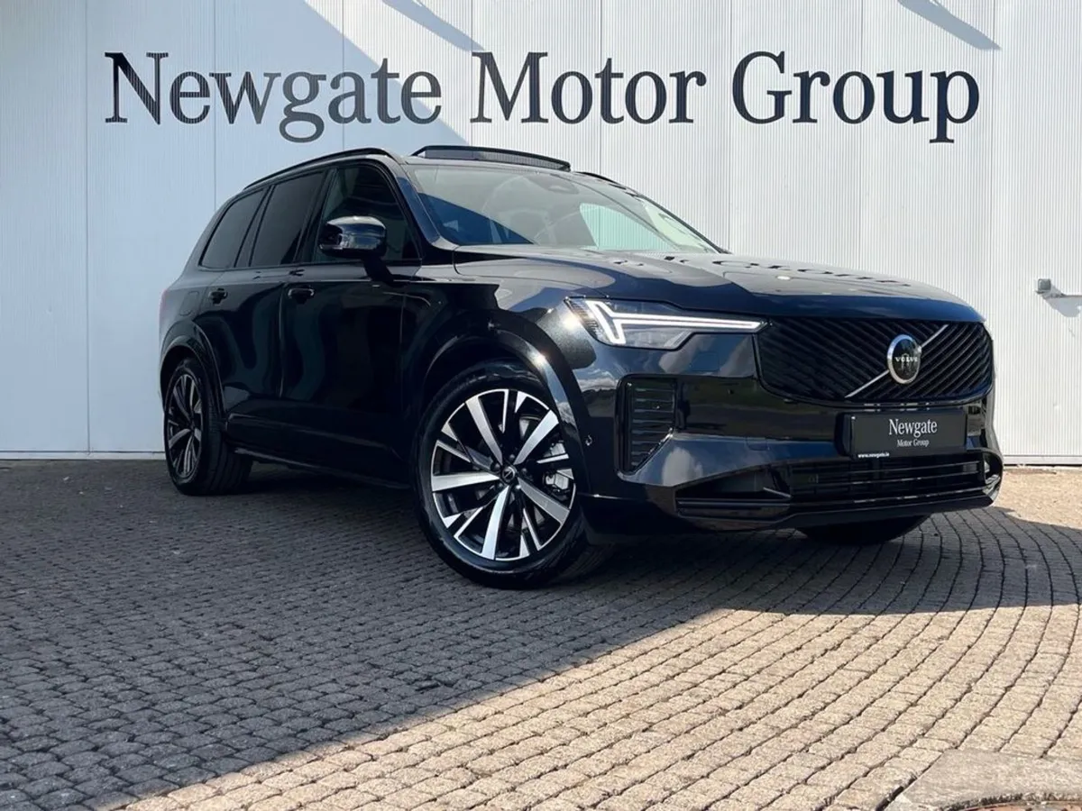 Volvo XC90 T8 Plus Dark AWD - Image 3