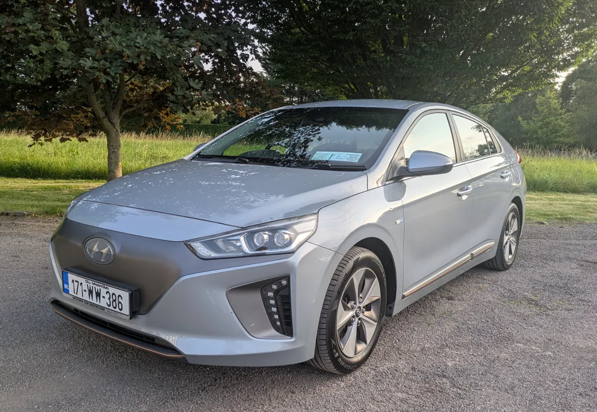 Hyundai IONIQ 2017 FULL EV, NCT 01/27 - Image 4