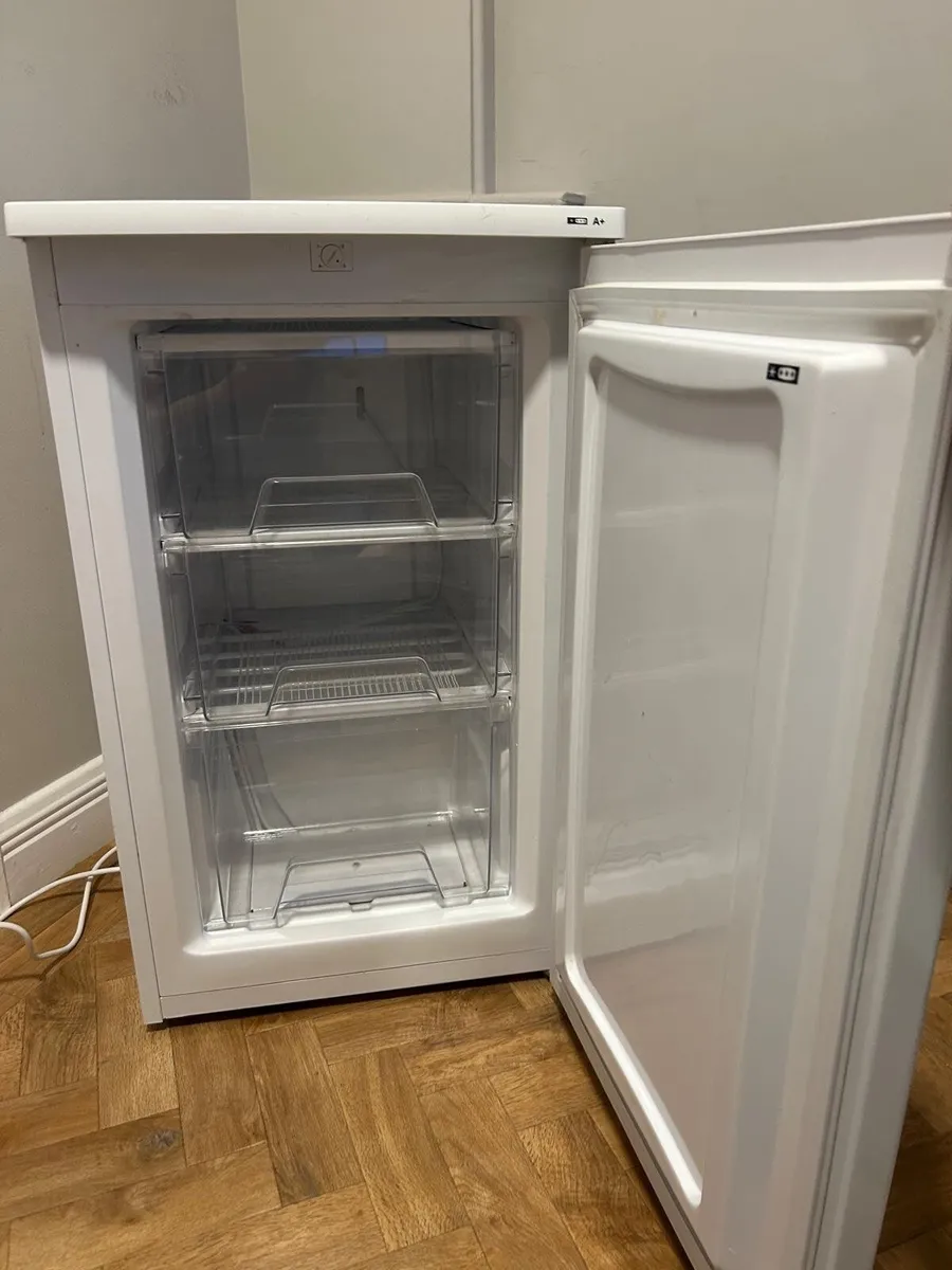 Belling Freezer A Rated, Excellent Condition - Image 2