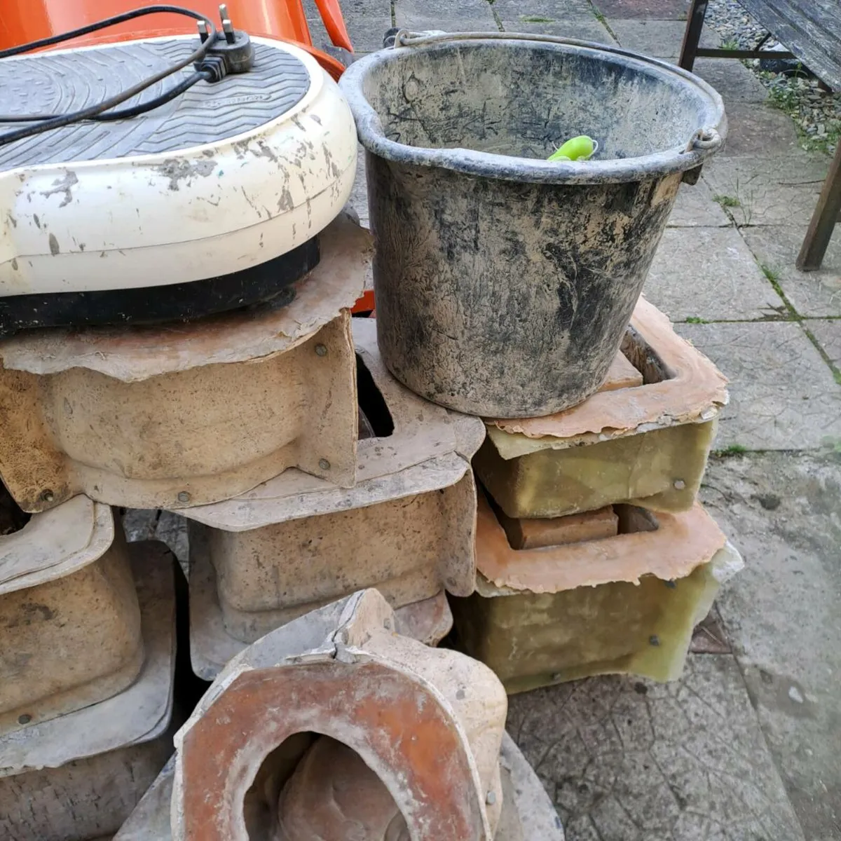 Cement moulds planters - Image 2