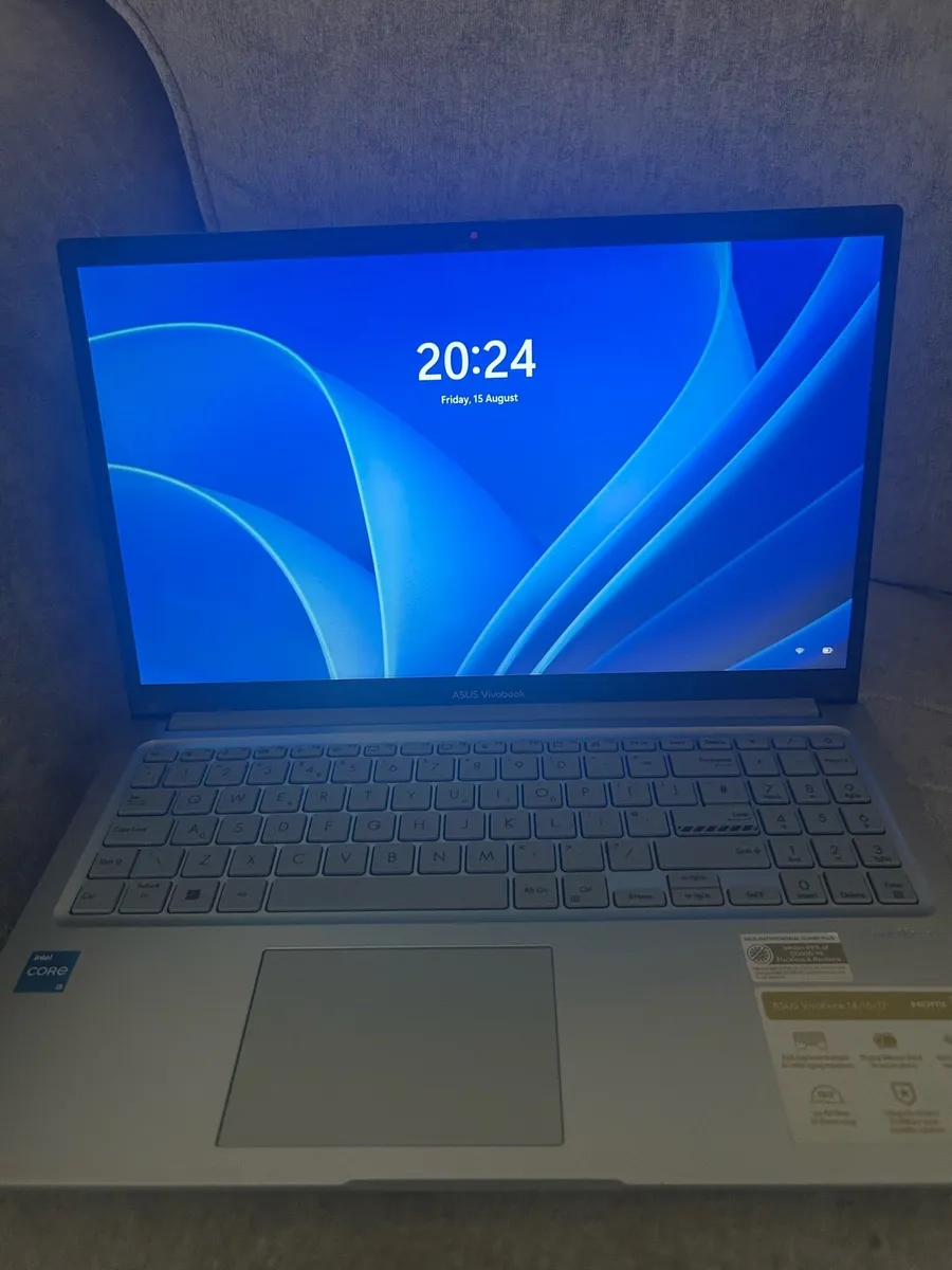 ⭐️ASUS Vivobook Laptop⭐️ - Image 2
