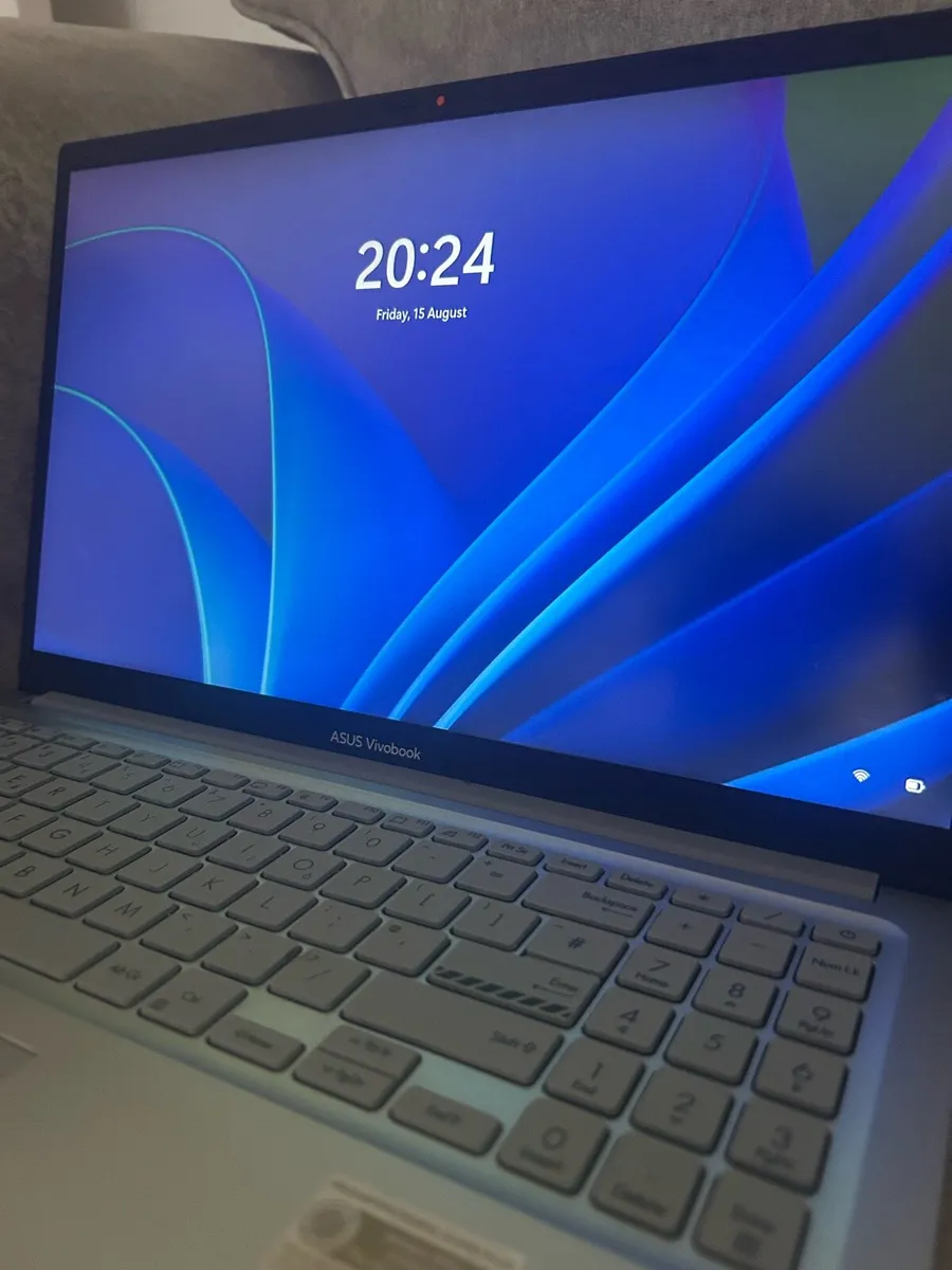 ⭐️ASUS Vivobook Laptop⭐️ - Image 3