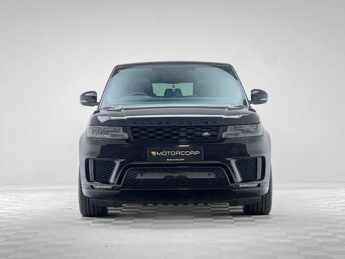 Land Rover Range Rover Sport HSE Dynamic Black - Image 2