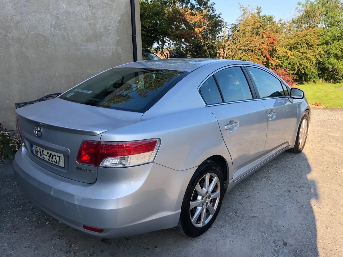 10 Toyota avensis diesel NCT - Image 4