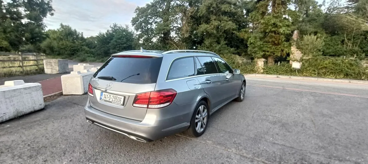 Mercedes-Benz E-Class 2014 - Image 4