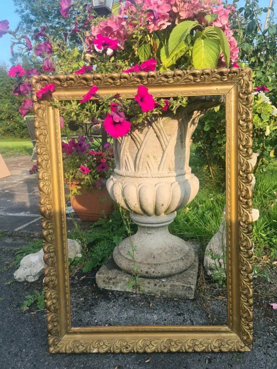 Large antique frame - Image 1