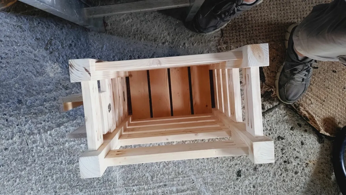 Hurley storage rack - Image 3