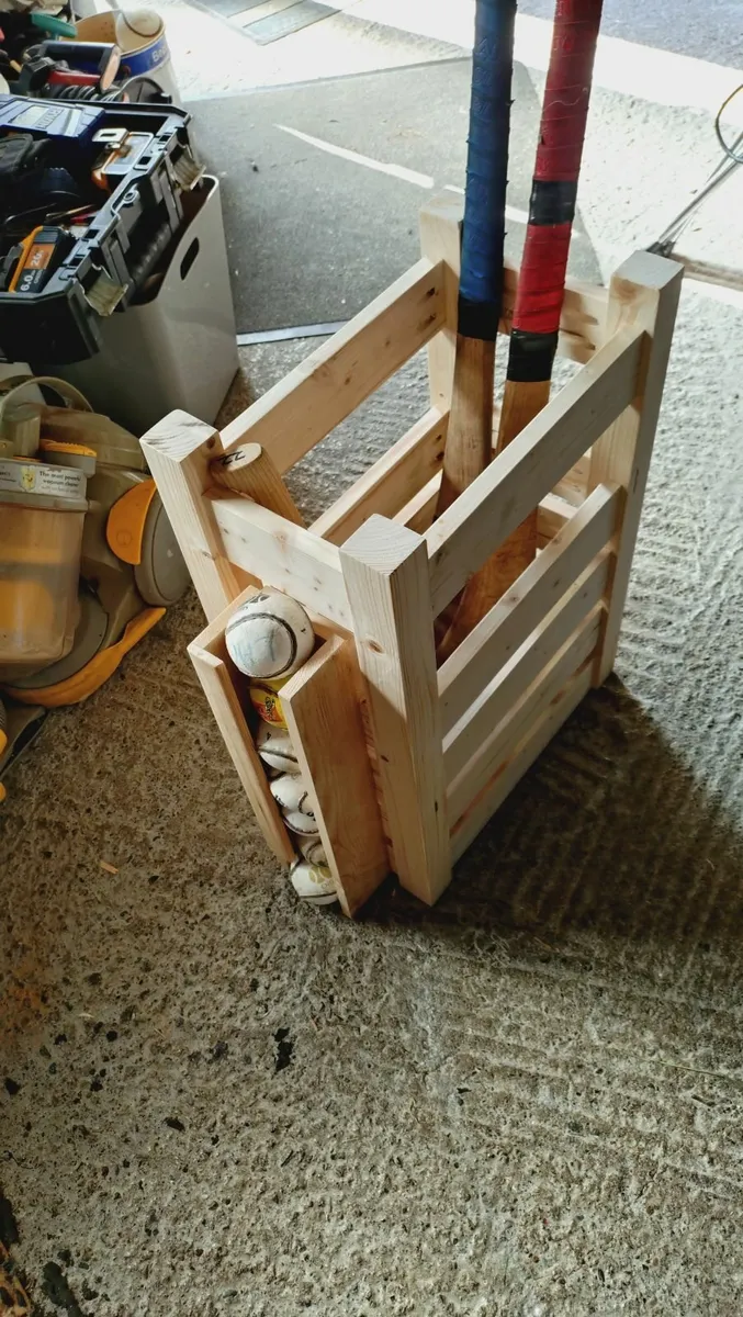 Hurley storage rack - Image 4