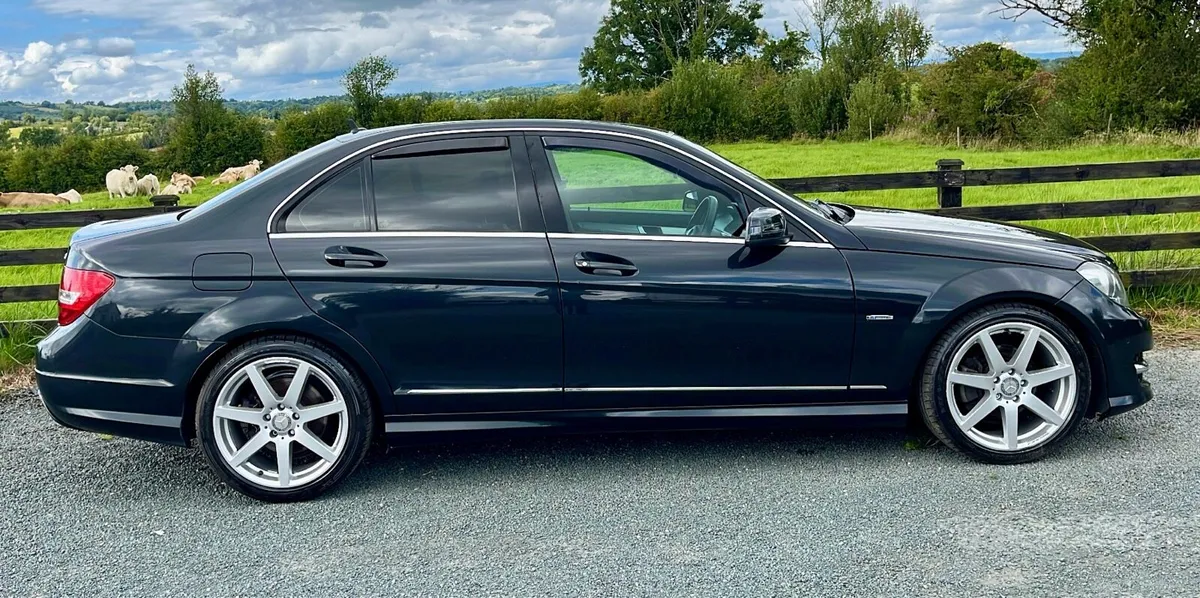 2012 Mercedes C220  Auto Amg - Image 3