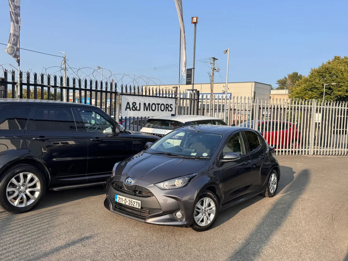 2021 Toyota Yaris 1.5 Hybrid - Image 1