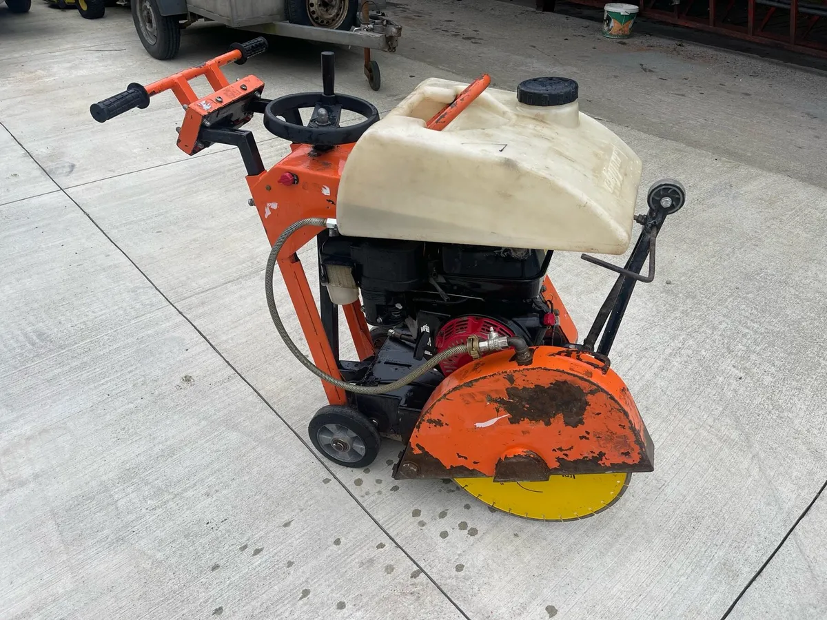 Norton Clipper cs451 Petrol Roadsaw - Image 1