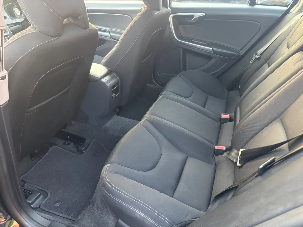 Volvo S60 2015 - Image 4