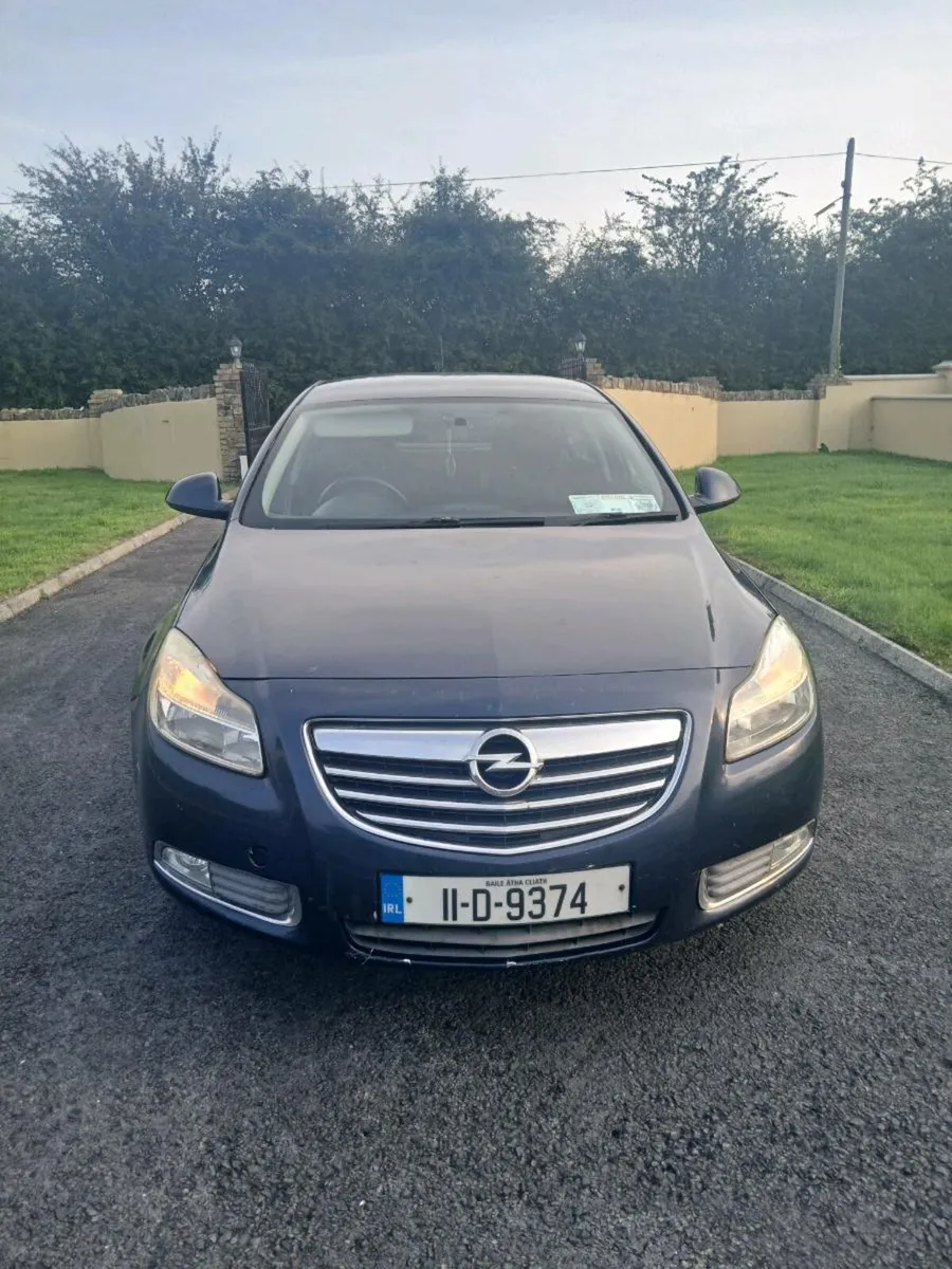 Opel insignia 2011 long NCT and taxed!! - Image 1