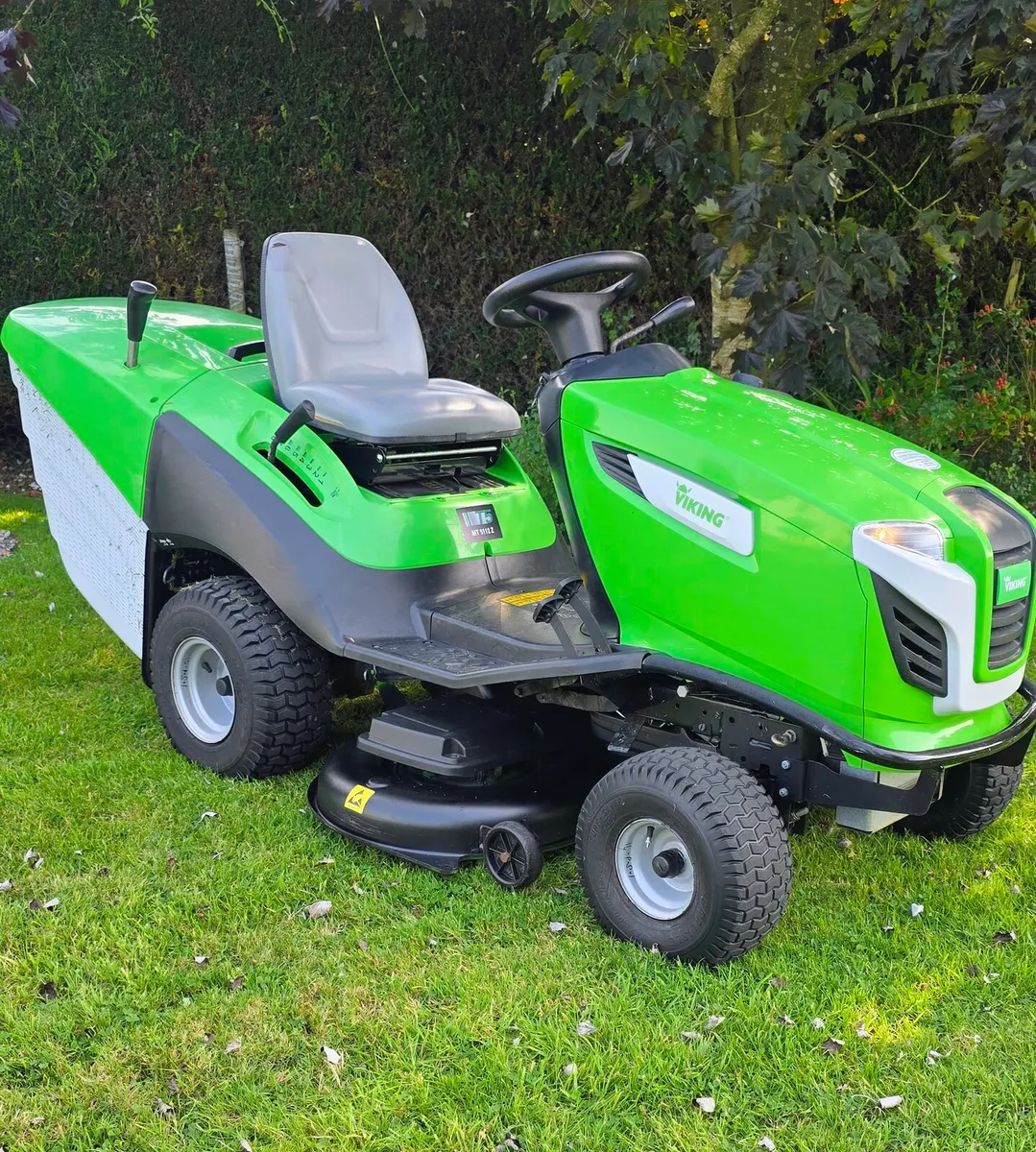 43" Viking tractor mower - Image 1