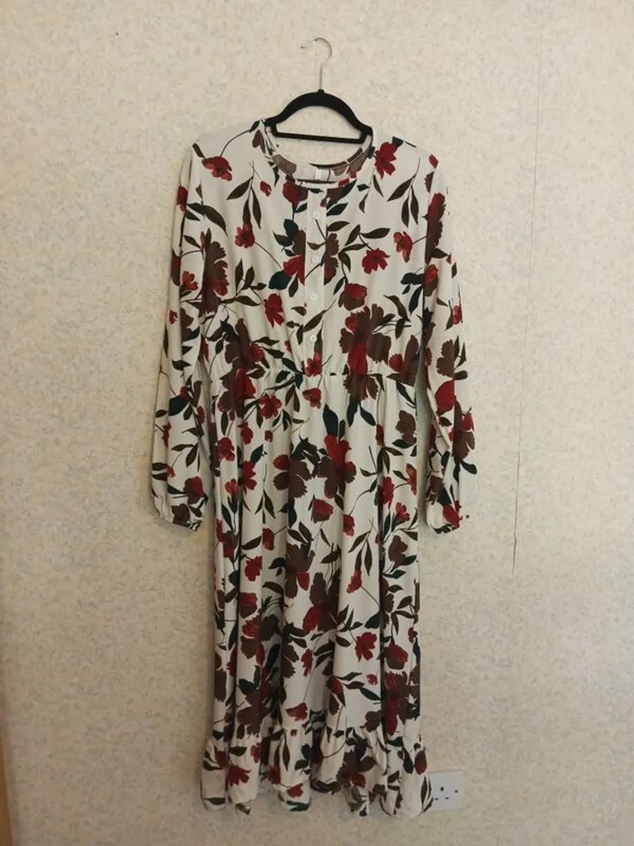 dresses - Image 4