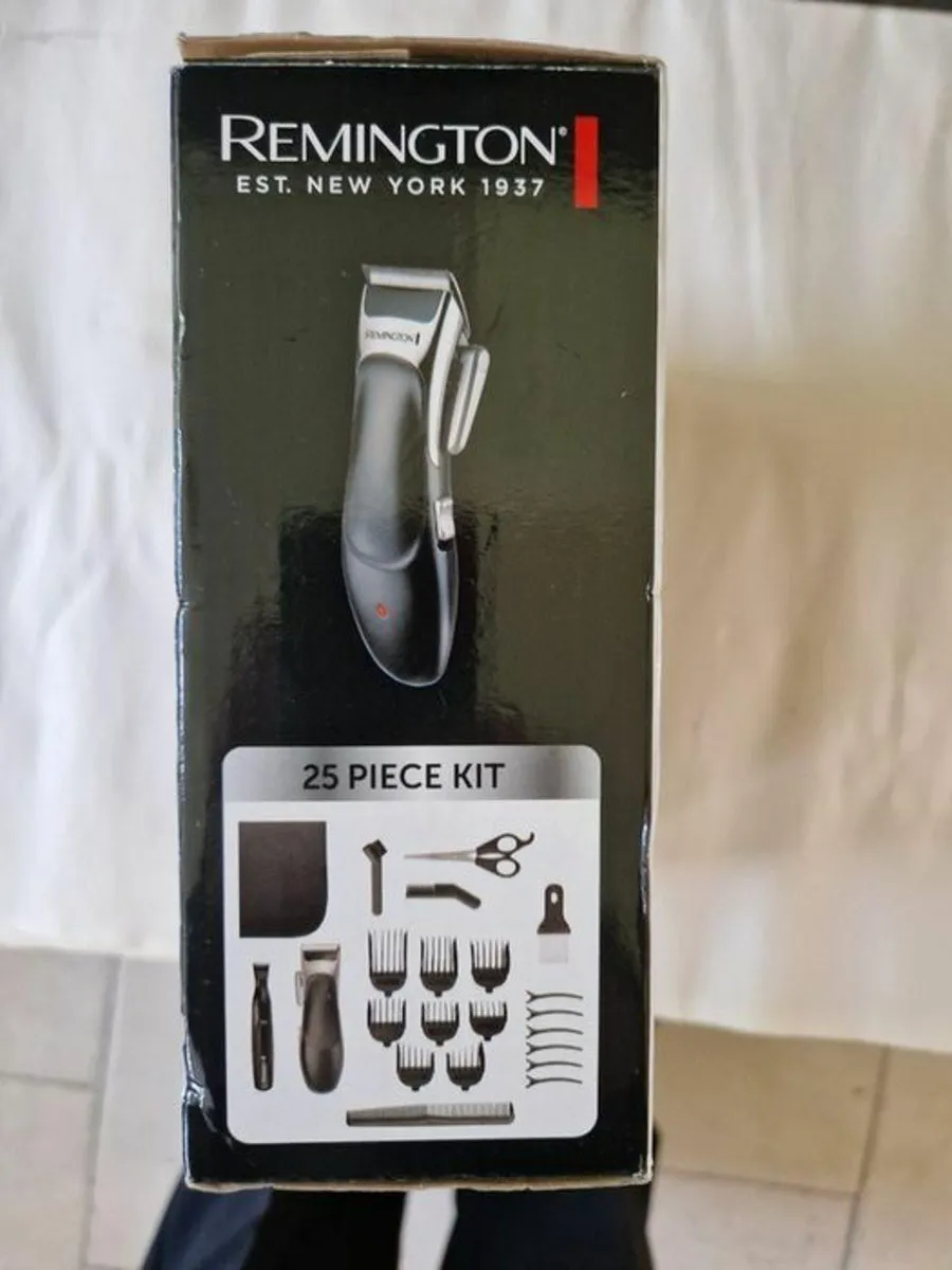 BRAND NEW Remington 25 Piece Stylist Hair Clipper - Image 3