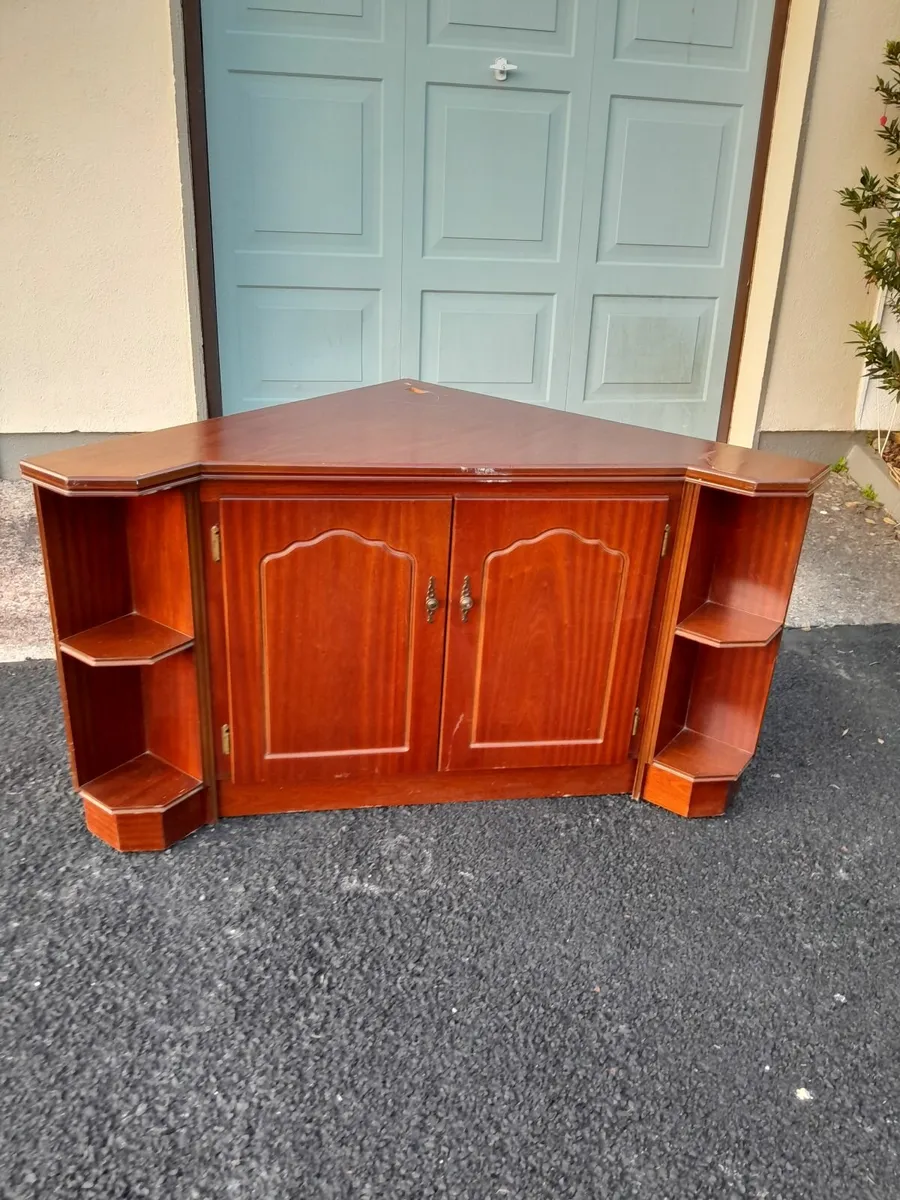 Living room tv corner unit - Image 1