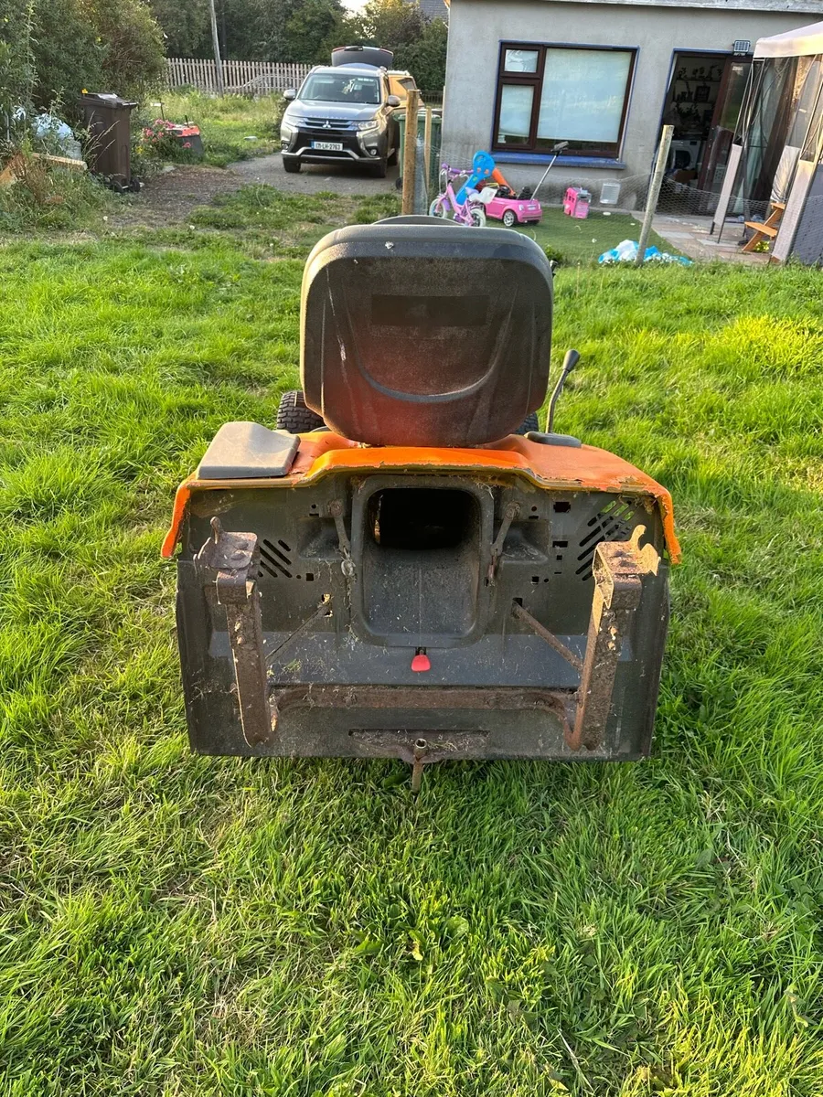 Husqvarna cth 172 ride on lawnmower - Image 3