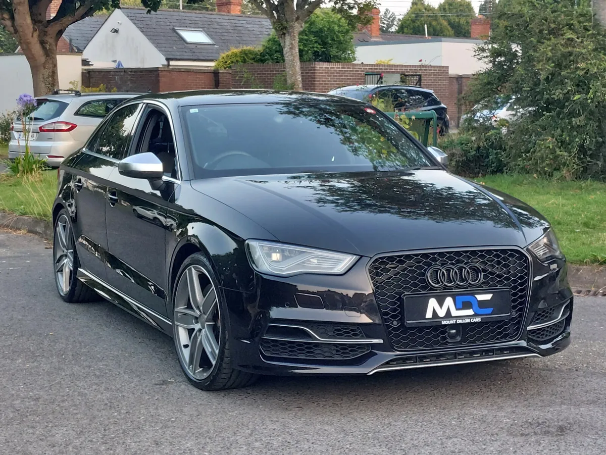 Audi S3 Saloon *PANTHER BLACK* Automatic 2014 - Image 3