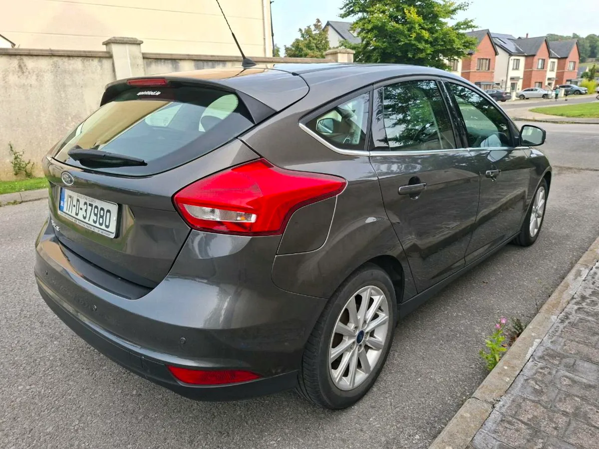 Focus'17 1.5 diesel titanium, full service history - Image 4