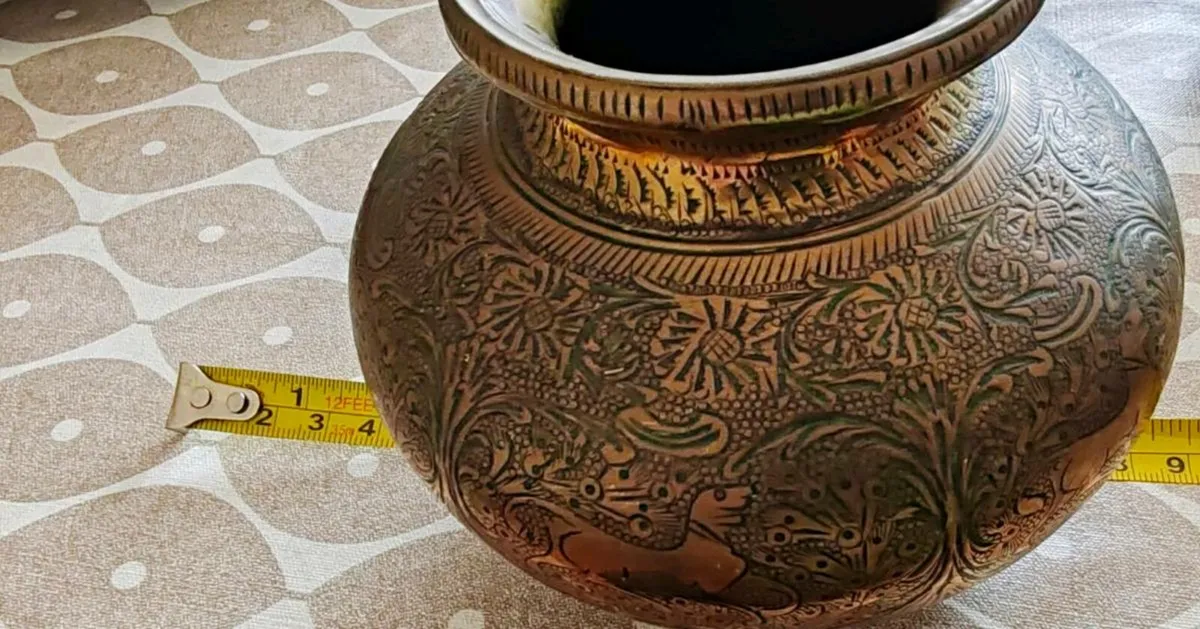 Vintage brass pot - Image 2