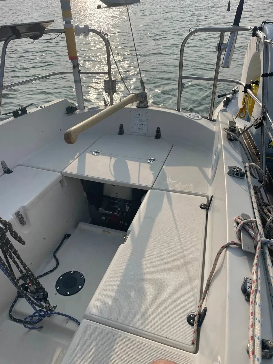 1984 Nepyun 27ft shallow keel (encapsulated keel) - Image 3