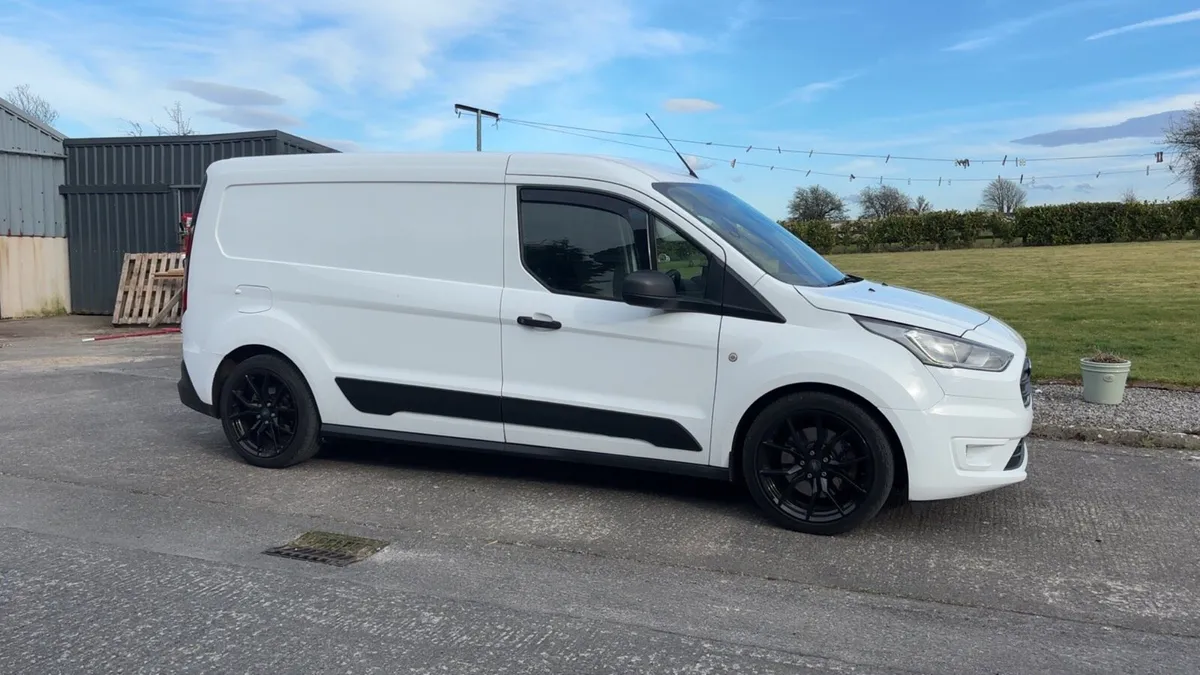 Transit Connect (LWB) - Image 2
