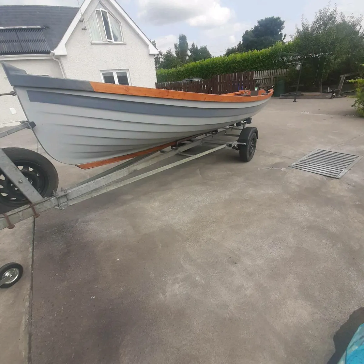 17ft lake boat and trailer - Image 4