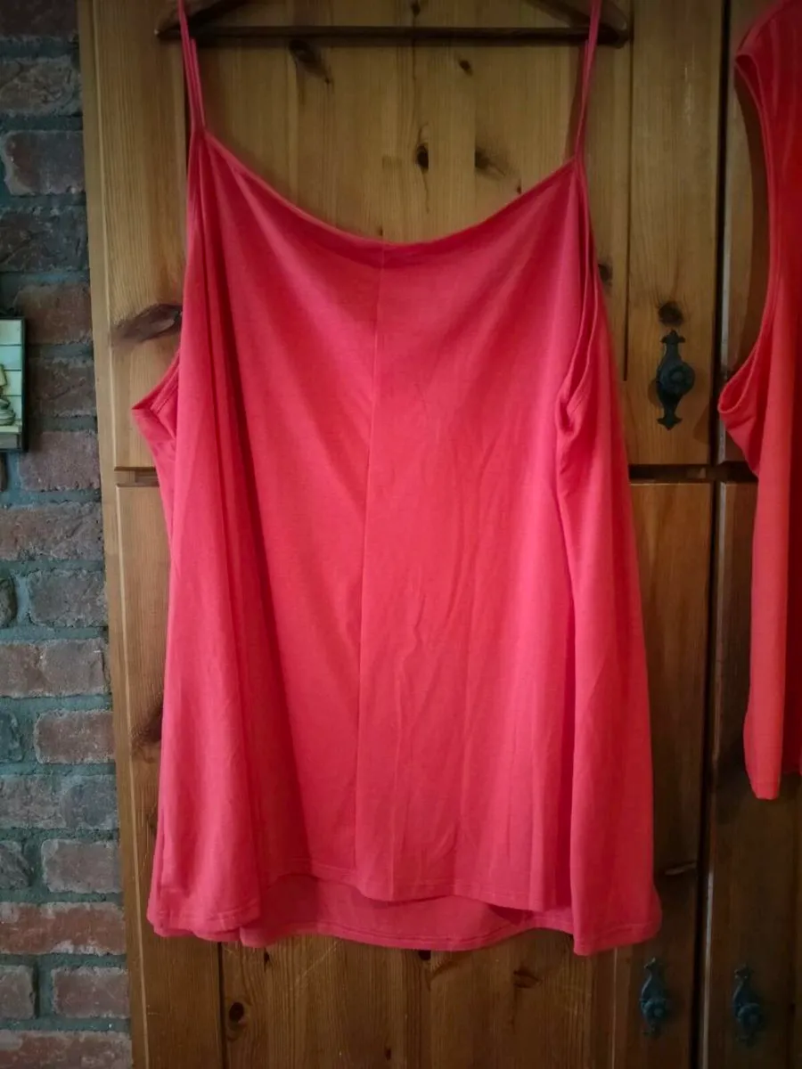 Ladies New summer tops, New never worn, plus size - Image 3