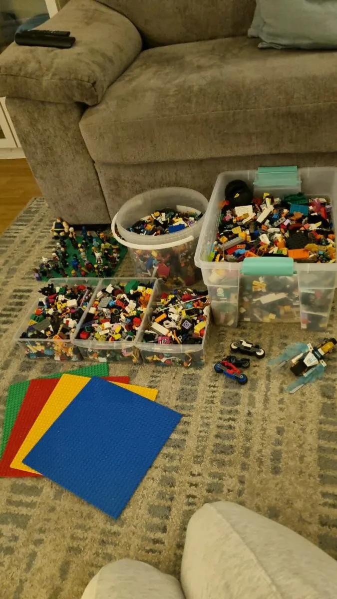 Huge LEGO Collection - 13kg with Minifigures - Image 1