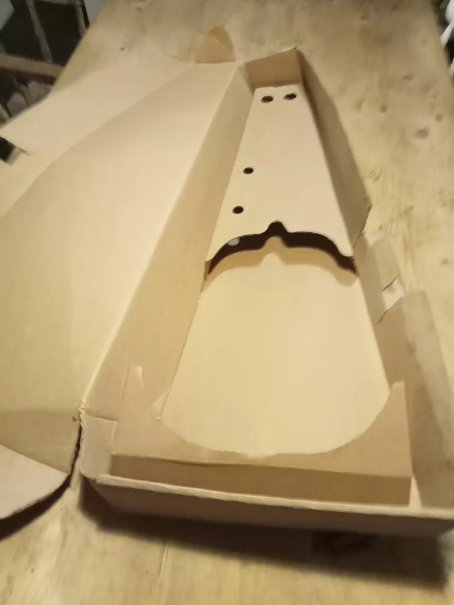 Beatles toy guitar box - Image 3