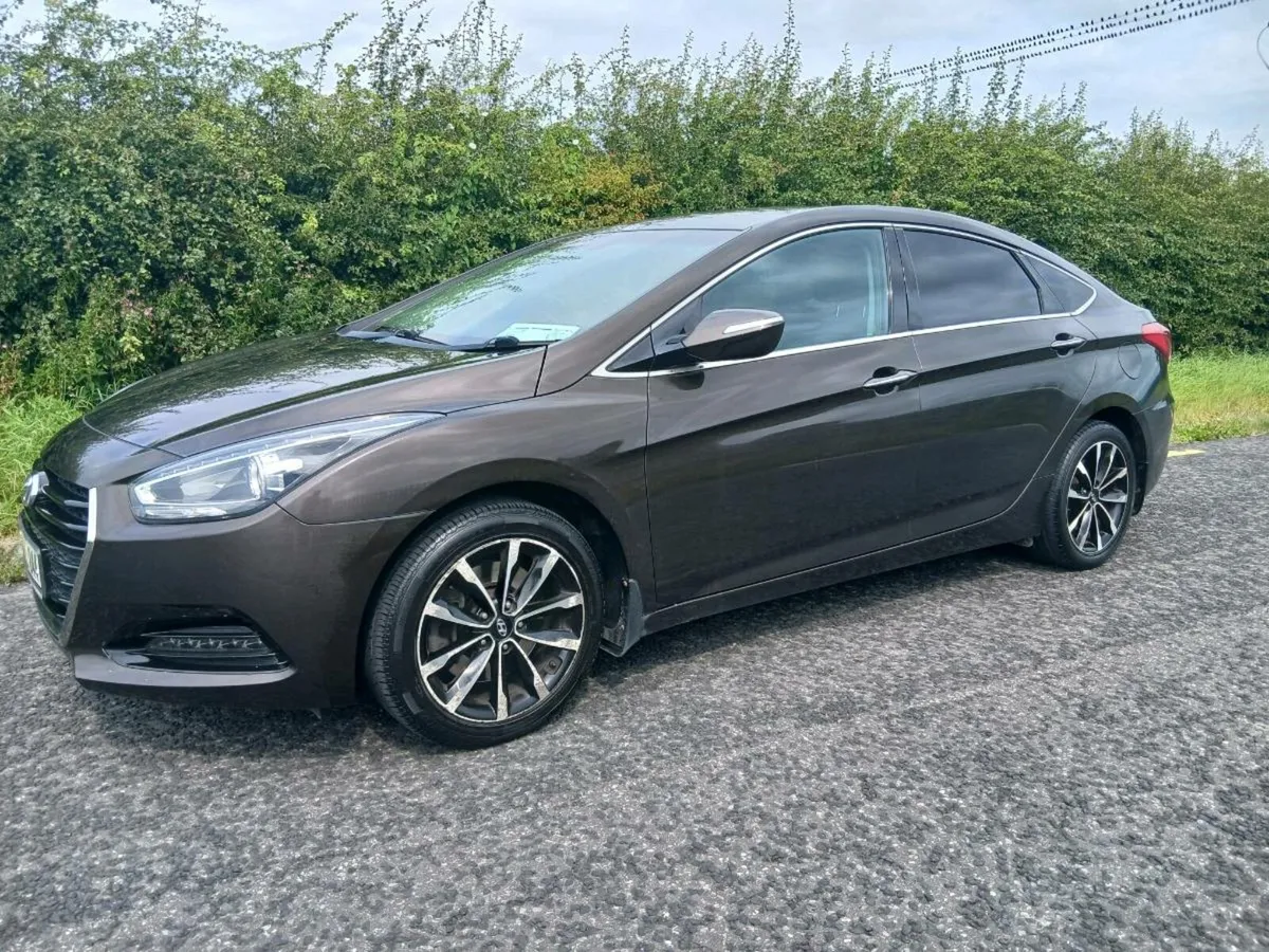 152 HYUNDAI I40 WITH LOW MILEAGE - Image 3