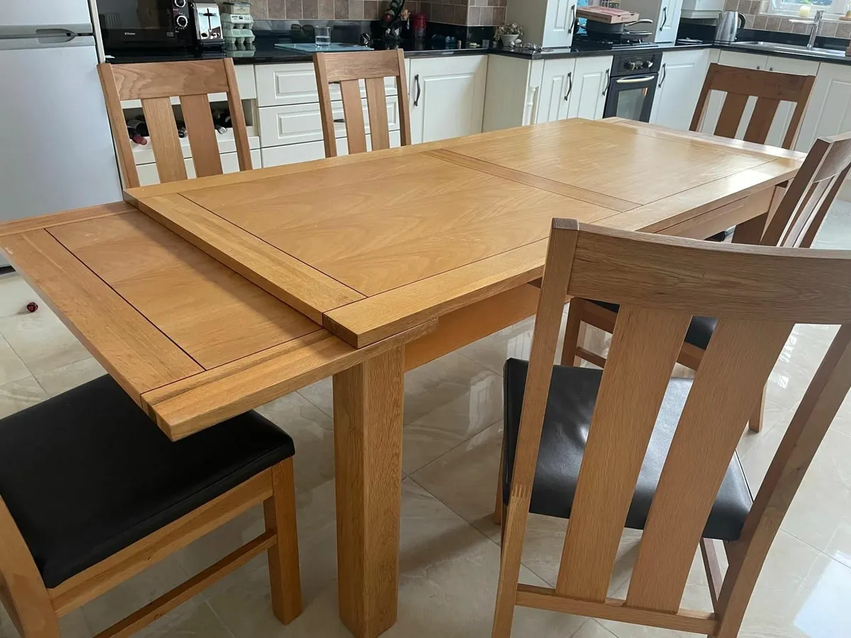 Dining Table and 6 chairs - Image 3