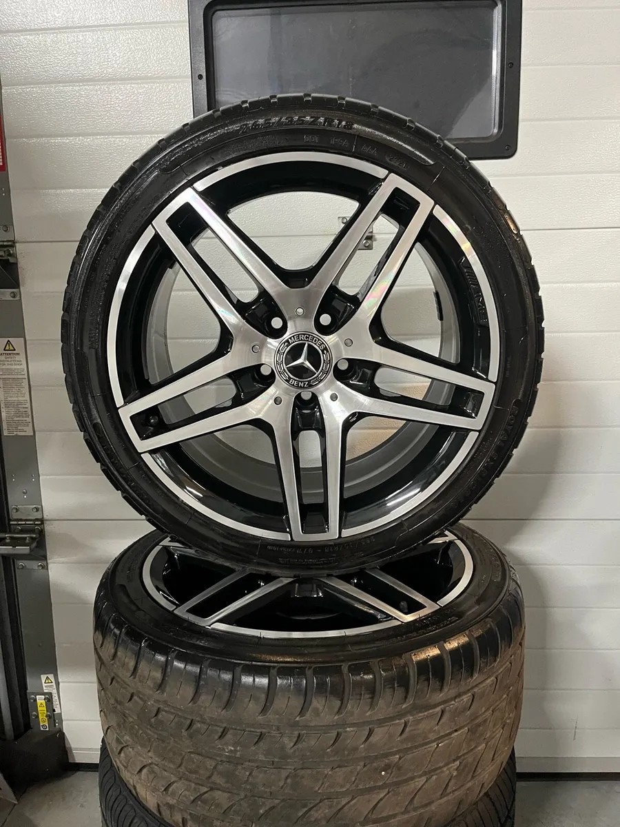 18” Genuine Mercedes AMG Alloys - Image 1