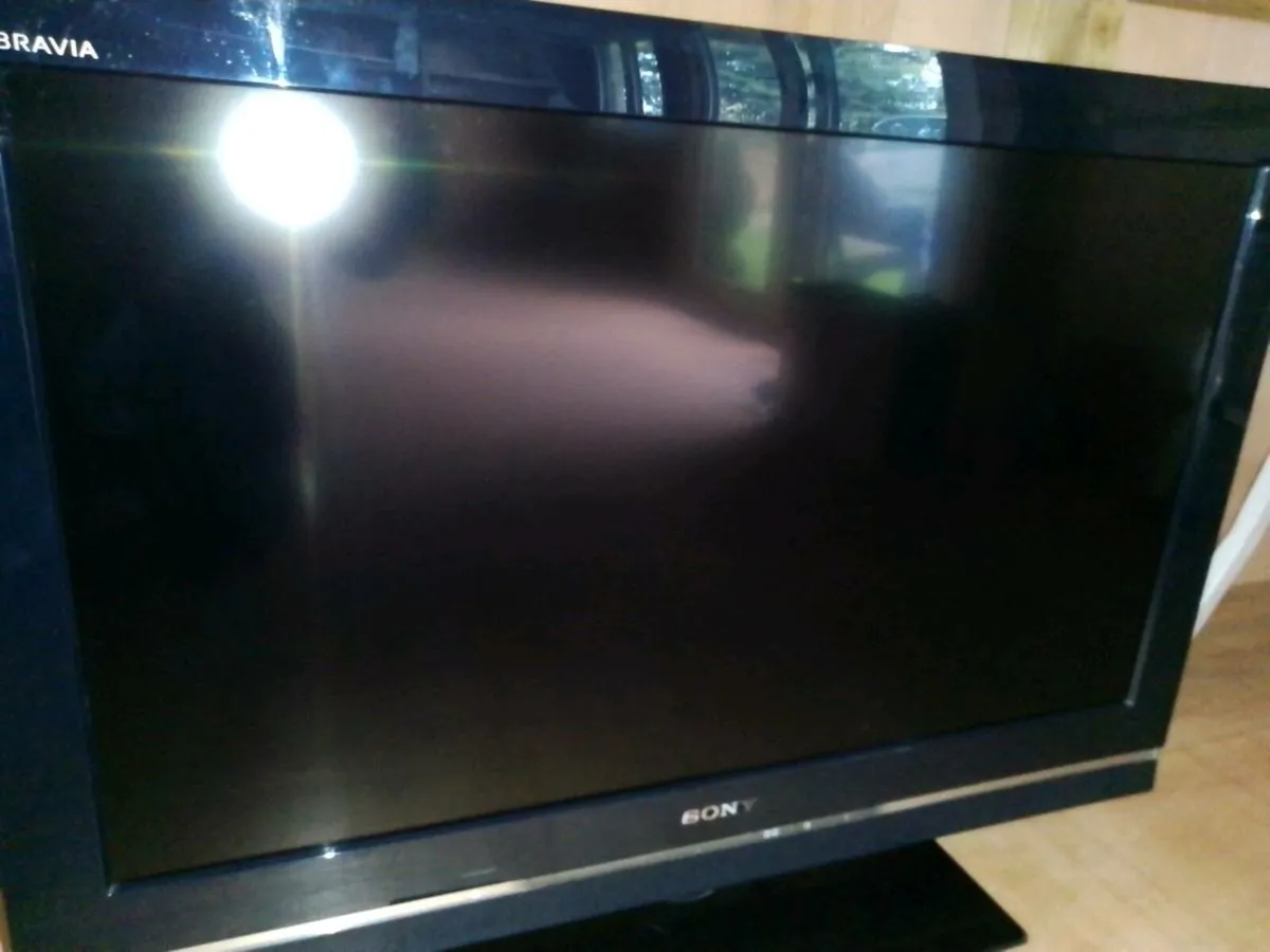 Sony 32" LCD TV - Image 1