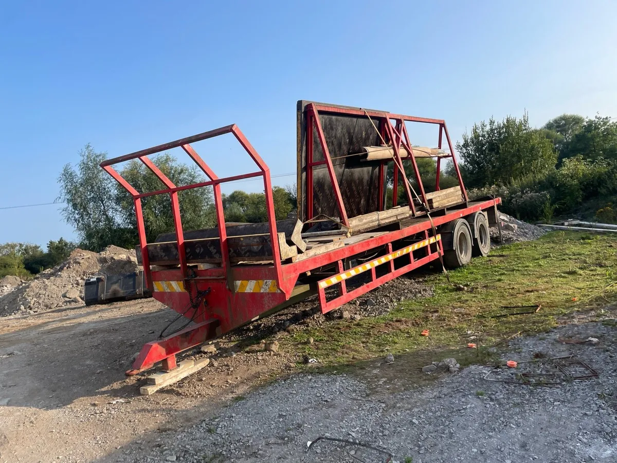 32ft trailer - Image 1