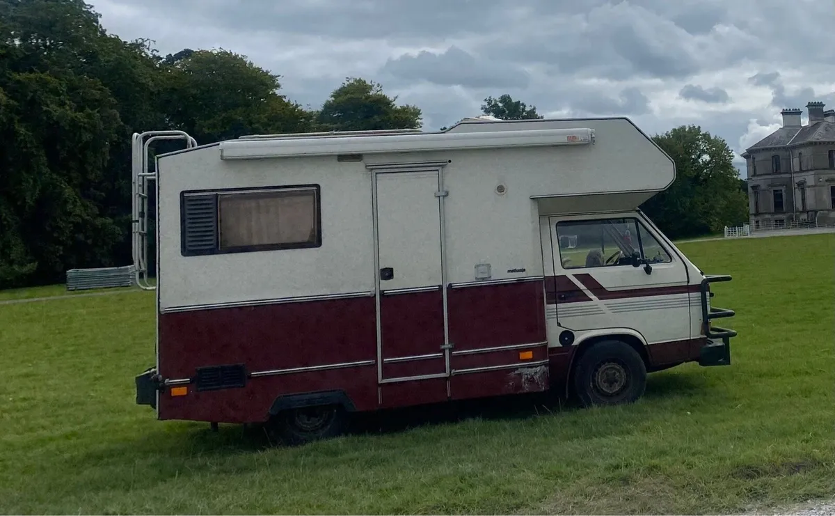 Volkswagen T25 Matkaaja - Image 3