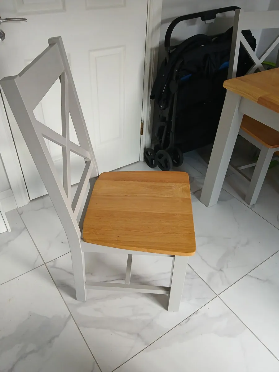 Kitchen table - Image 3