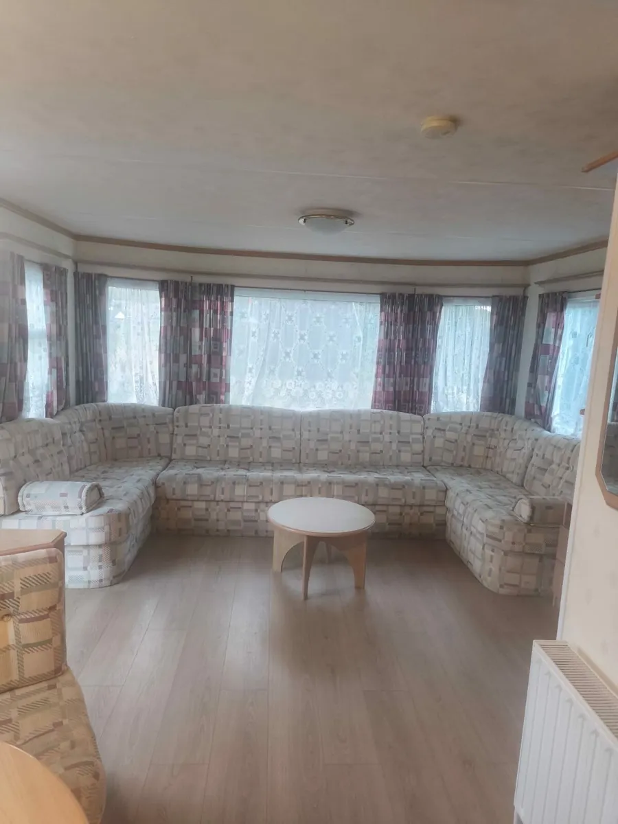 Mobile home - Image 1