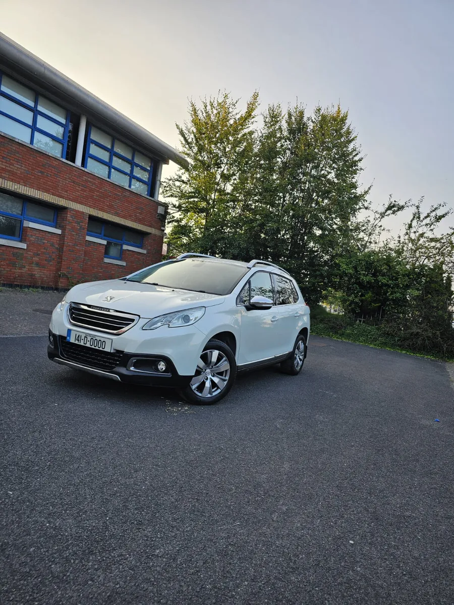Peugeot-2008.   Automatic 2014 - Image 2