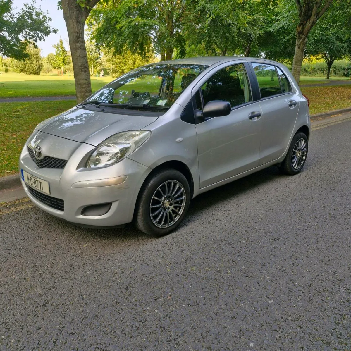 Toyota Yaris NCT 06/2026 Tax Low KMs - Image 3