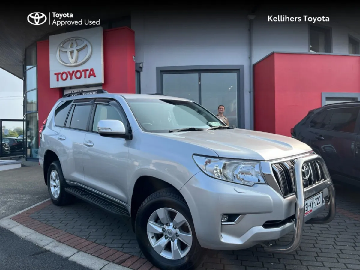 Toyota Land Cruiser LAND CRUISER LWB COMM A/T - Image 1