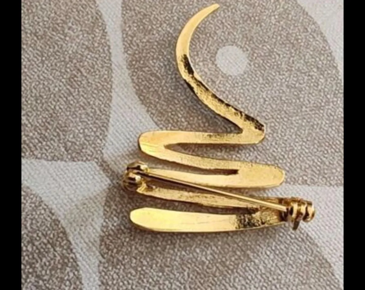 Retro brooch - Image 3