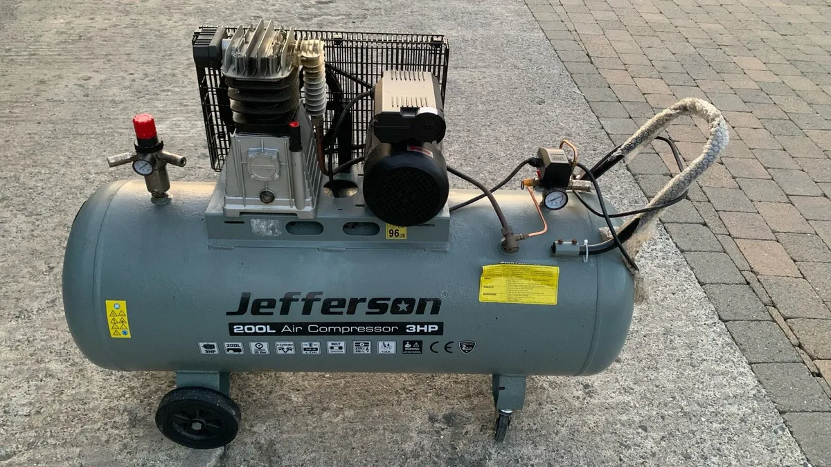 Jefferson 3hp 200ltr air compressor - Image 2