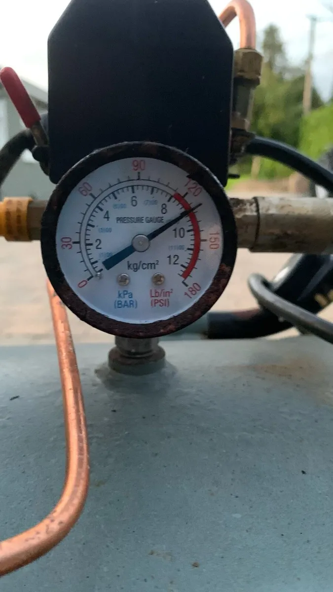 Jefferson 3hp 200ltr air compressor - Image 4