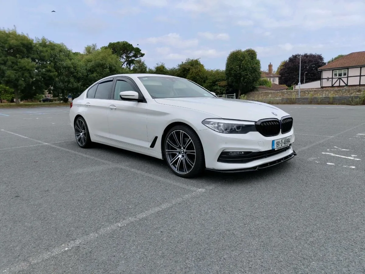 BMW 520D - Image 2