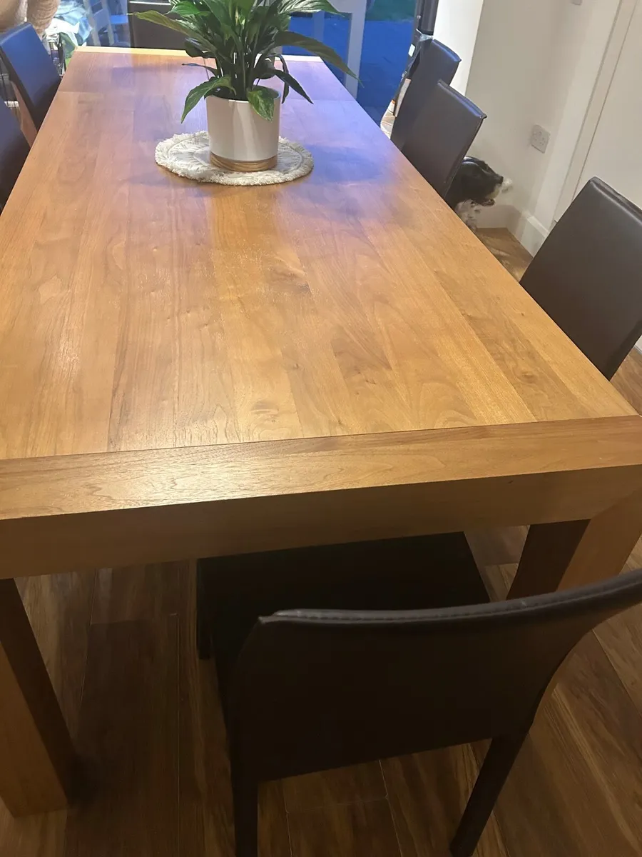 Dinning table and 8 chairs - Image 3
