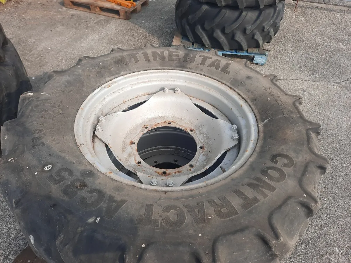 Front tyres & rims - 3 pairs - Image 4