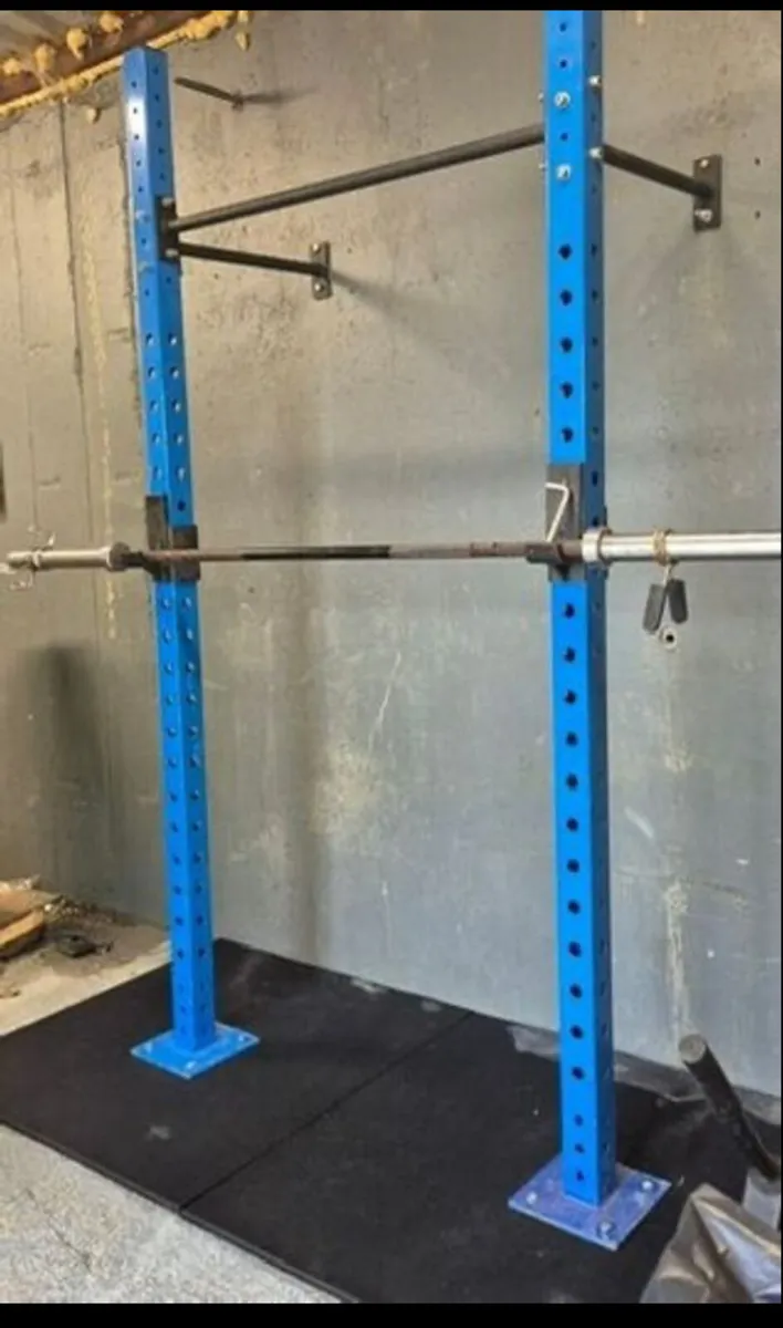 WEIGHT WALL RACK WITH HOOKS - Image 1
